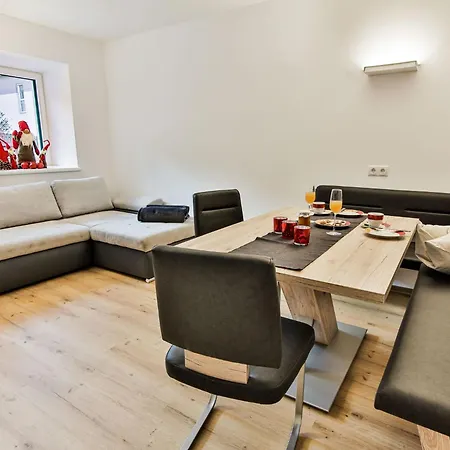 Inviting In With Garden شقة Inzing